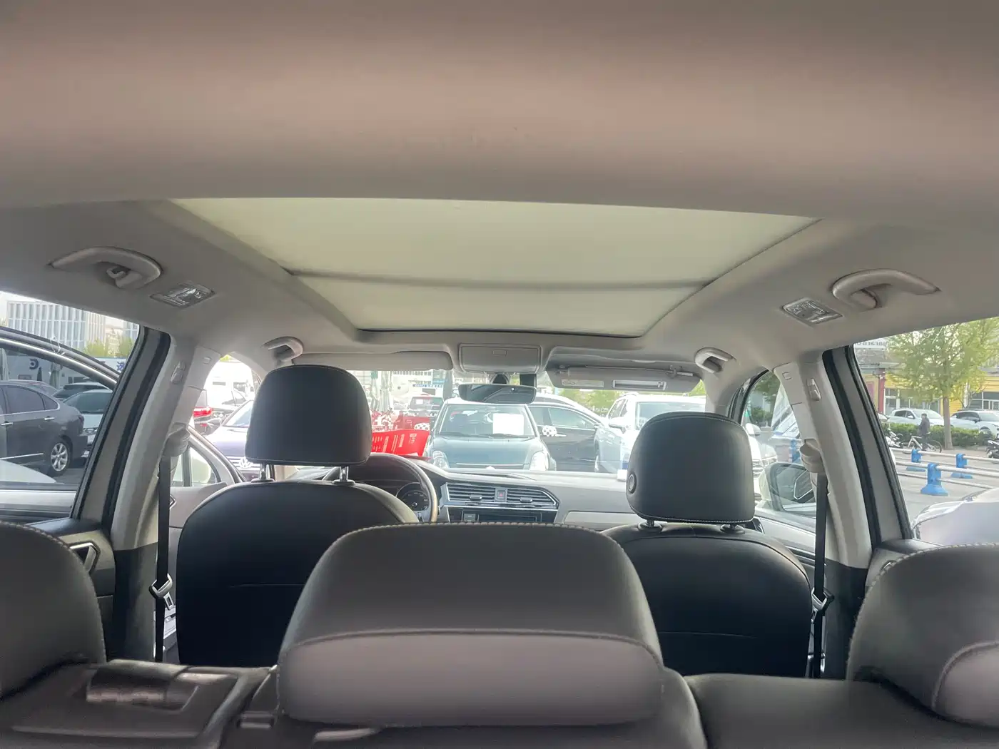 Volkswagen Tiguan L 2019 330TSI Automatic 2WD Smart Luxury Edition China VI фото 13