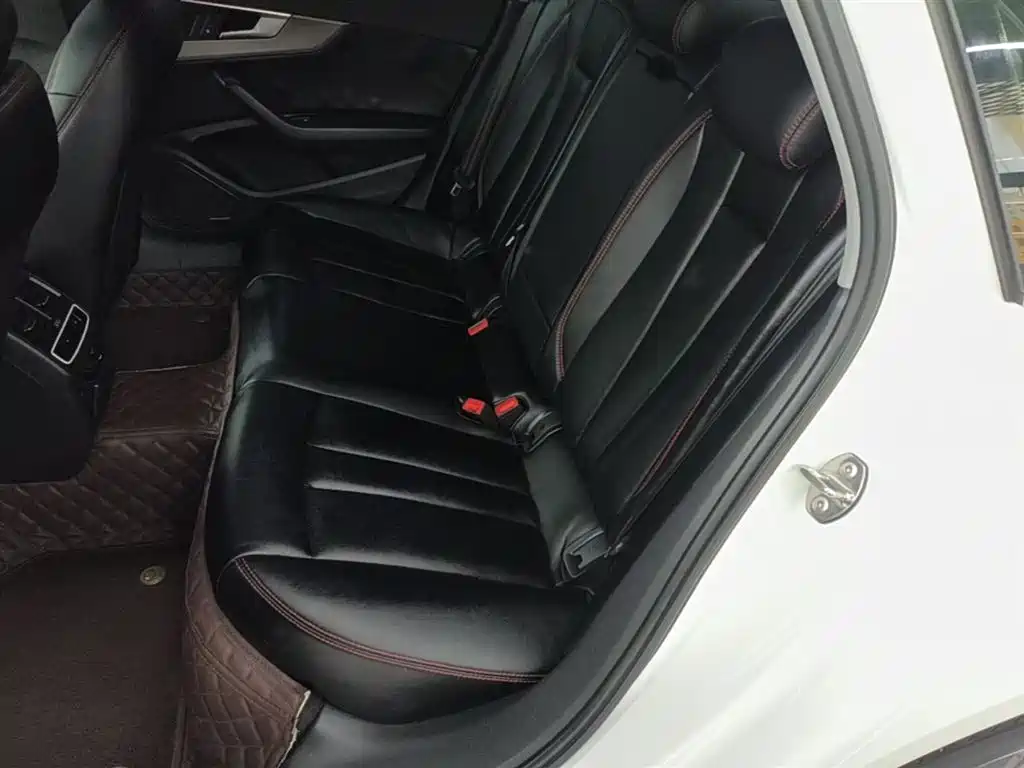 Audi A4L 2018 30th Anniversary 40 TFSI Progressive фото 17