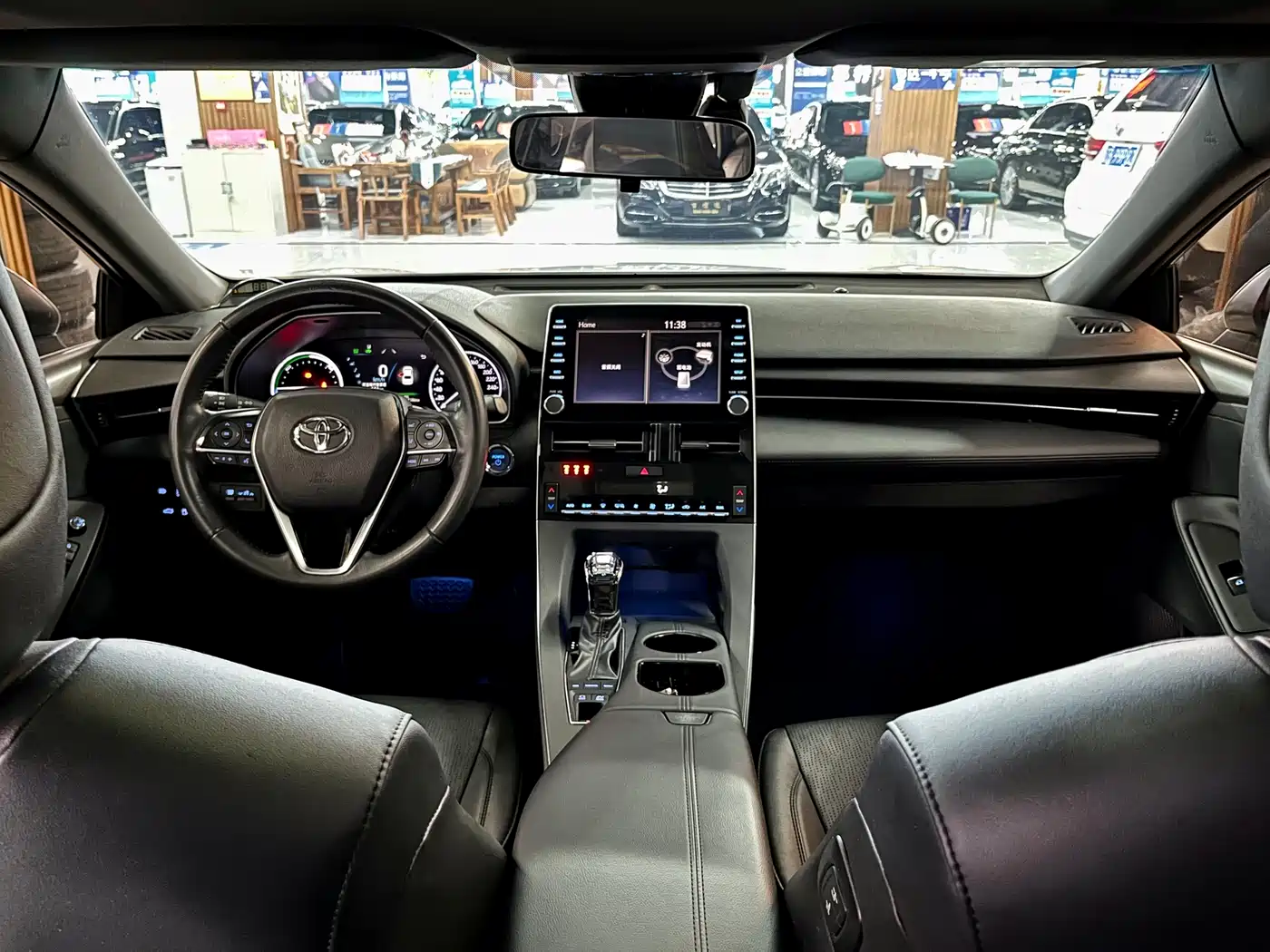 Toyota Avalon 2019 Hybrid 2.5L Luxury Edition China VI фото 11