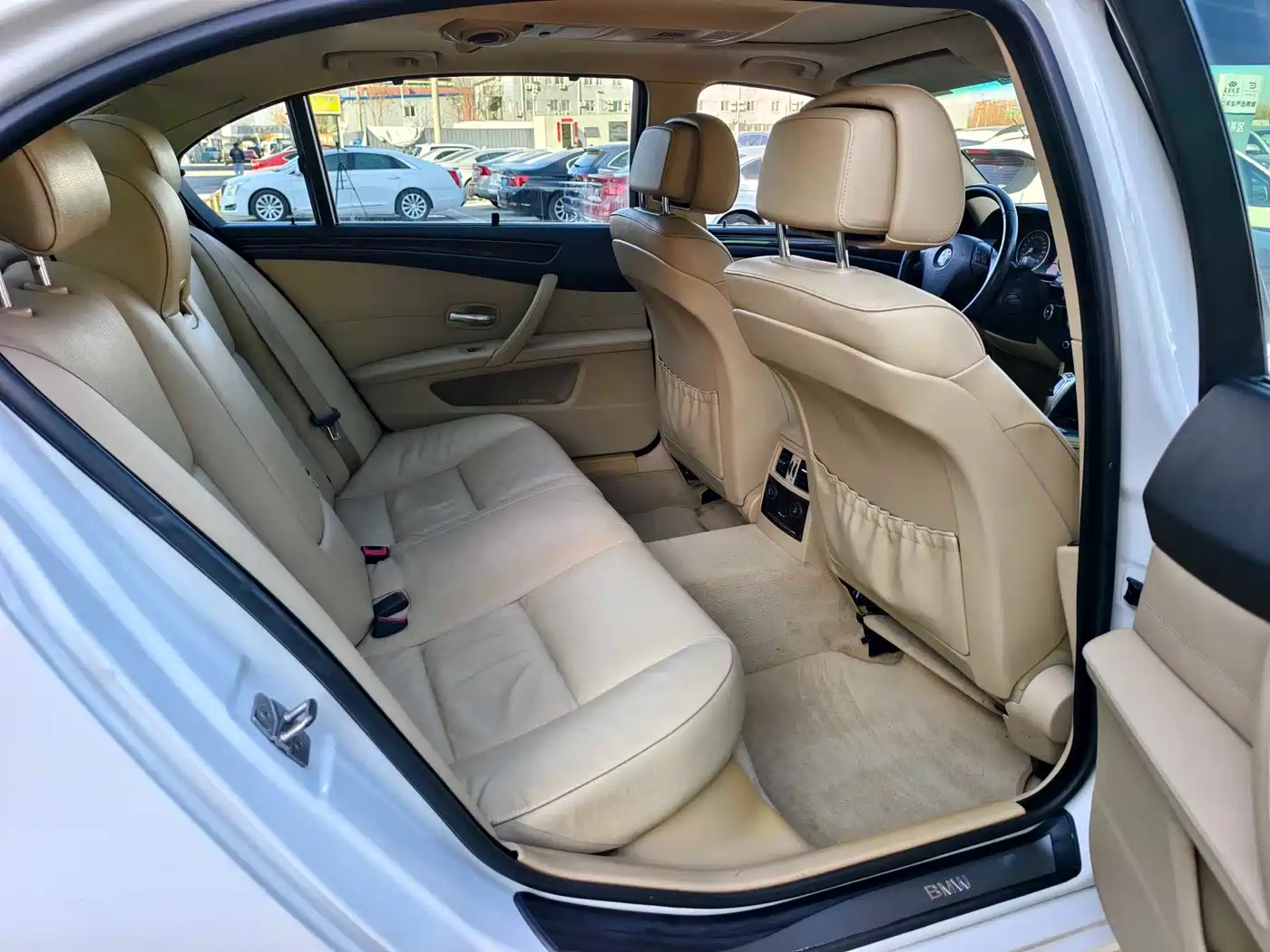 BMW 5 Series 2010 520Li Luxury фото 15