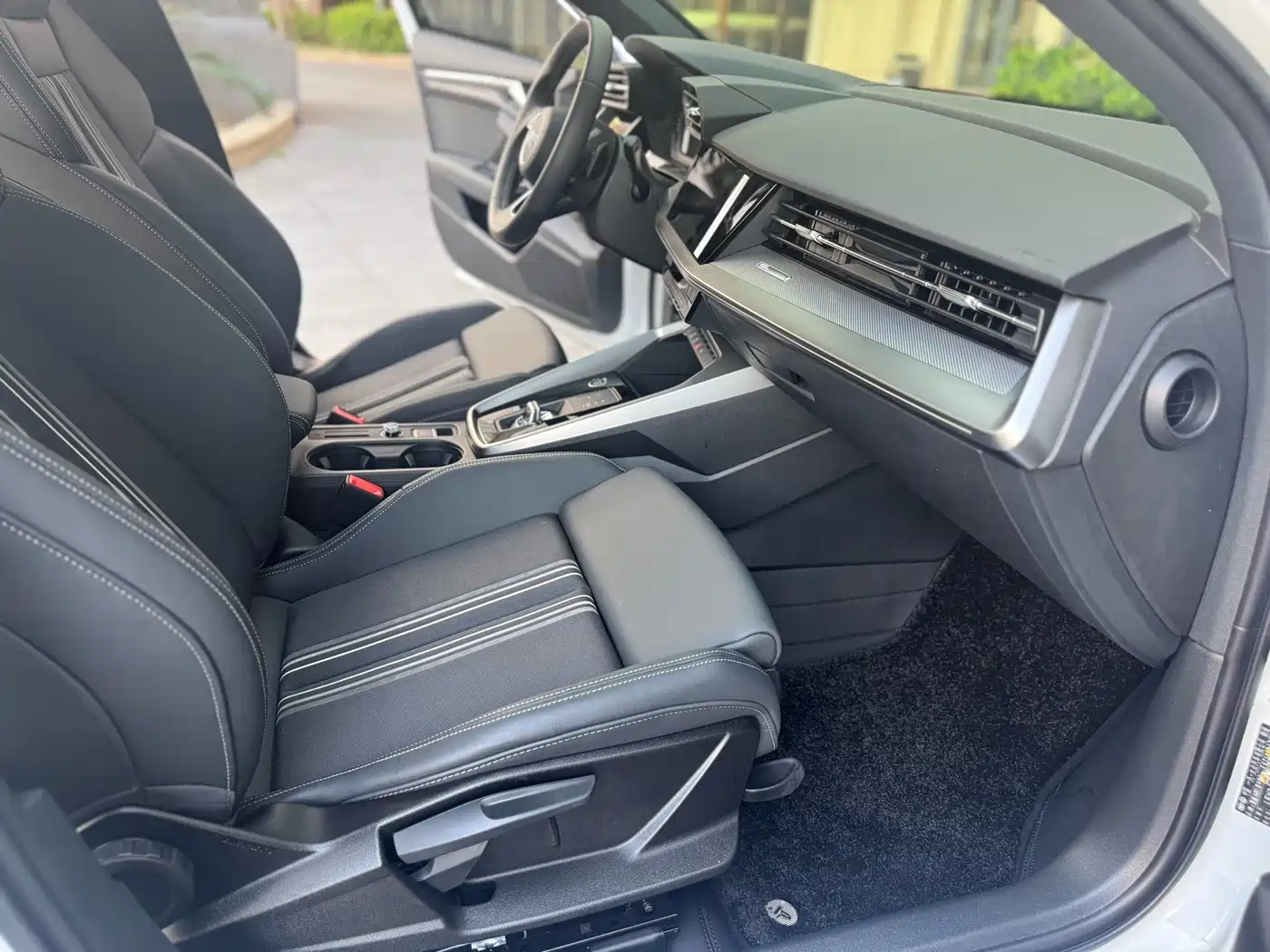 Audi A3 2024 Model A3L Limousine 35 TFSI Fashion Sport фото 7