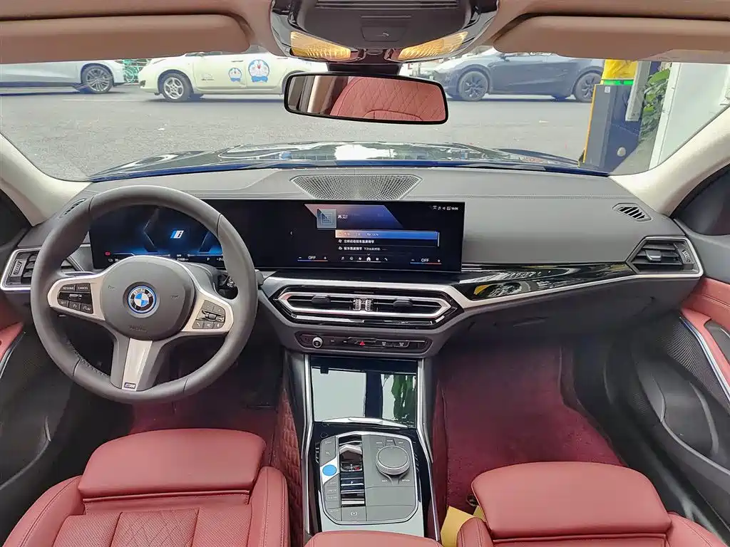 BMW i3 2024 eDrive 35 L фото 10