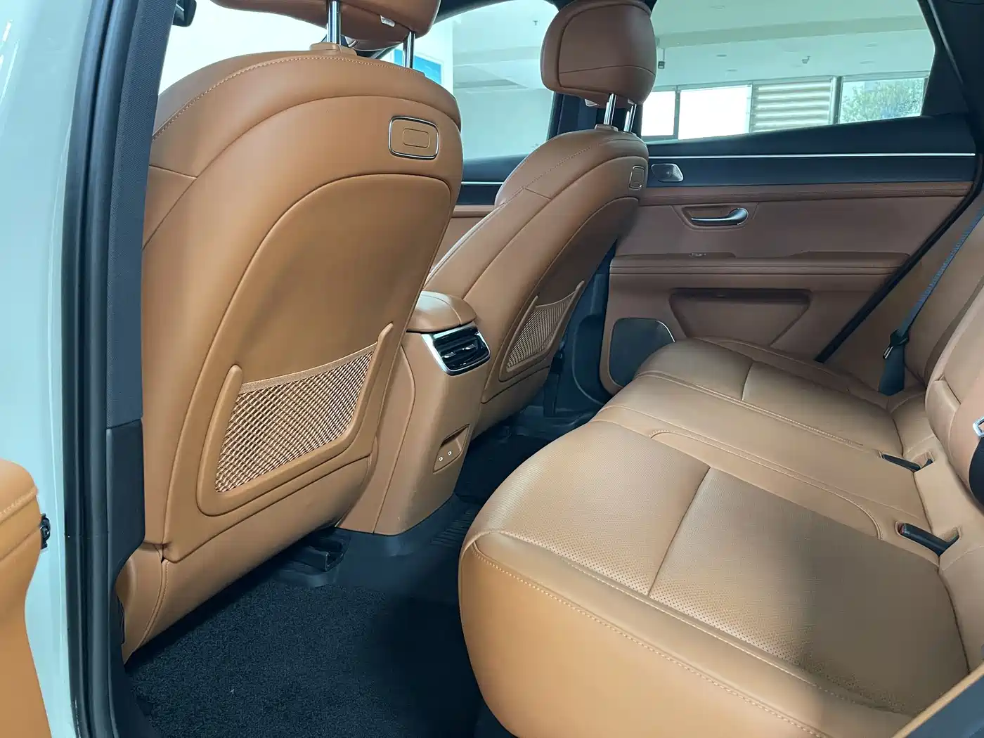 AITO Wenjie AITO M5 2025 Extended Range Ultra AWD фото 8