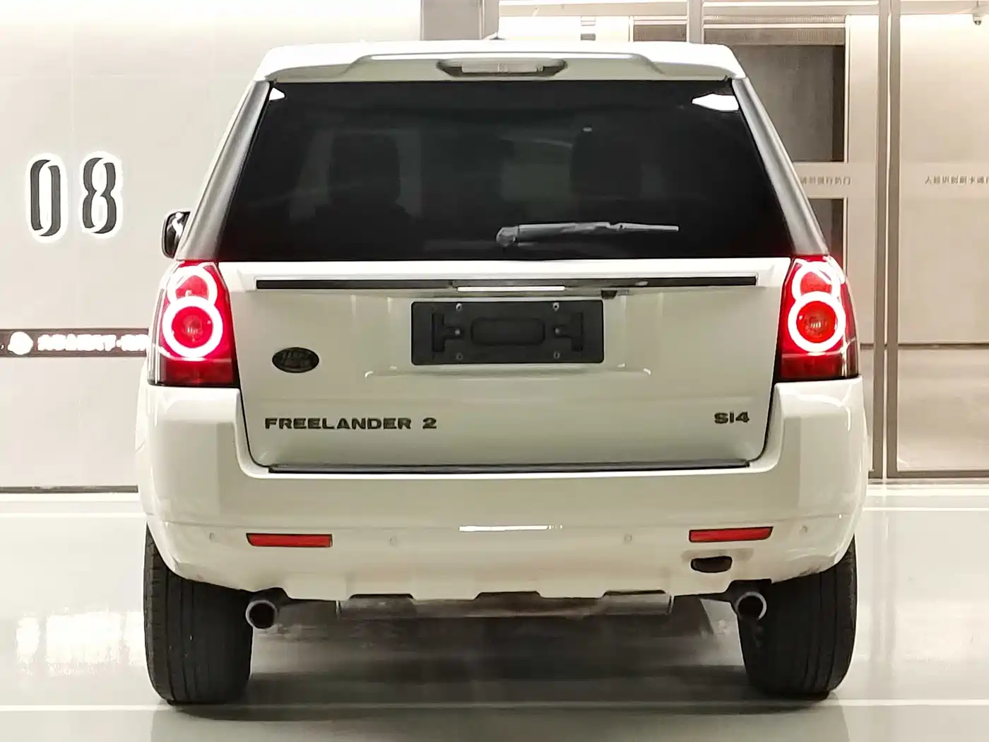 Land Rover Freelander 2 2014 2.0T Si4 SE Gasoline Edition фото 17