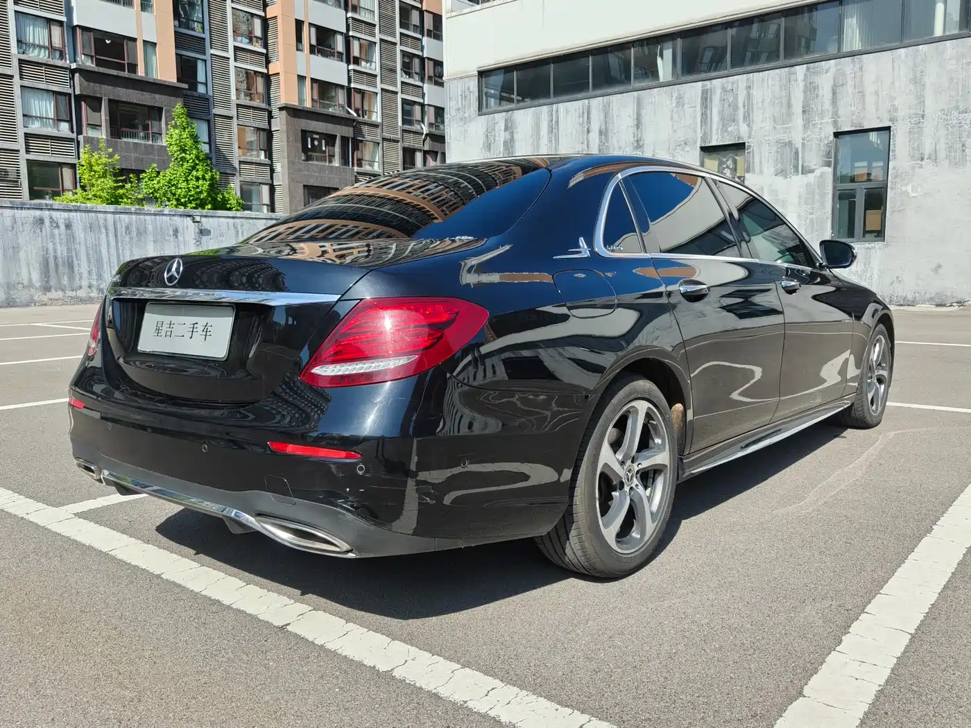 Mercedes-Benz E-Class 2019 E 300 L Sport Fashion фото 7