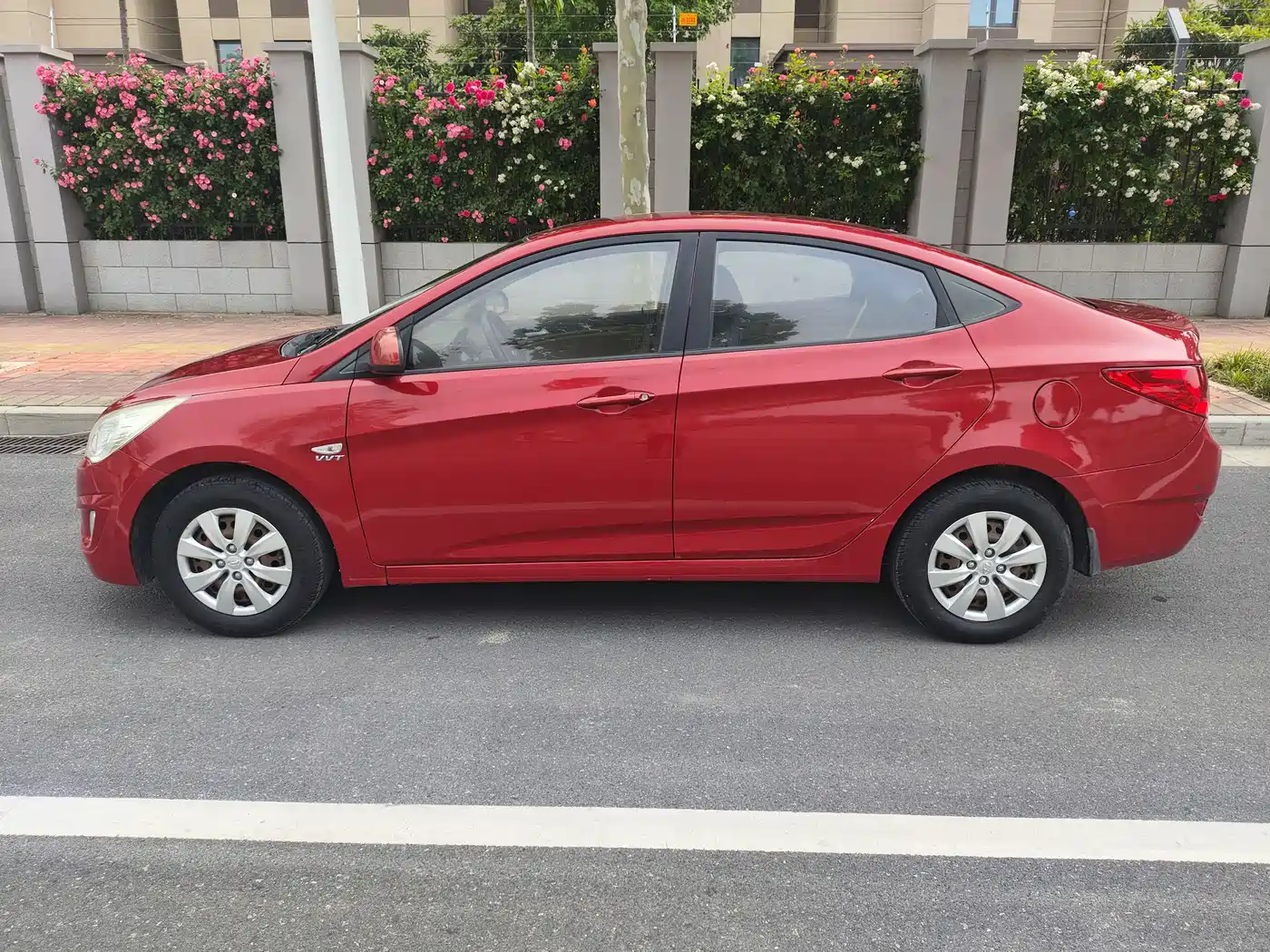 Hyundai Verna 2010 Sedan 1.4L Automatic Fashion GT фото 20