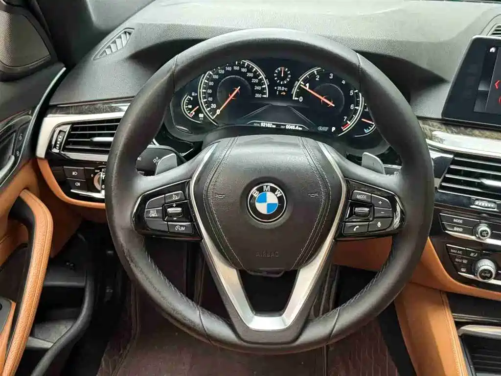 BMW 5 Series 2018 530Li Leading M Sport Package фото 6