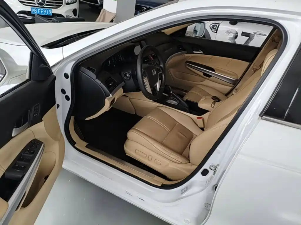 Honda Crosstour 2015 2011 3.5L Prestige Edition