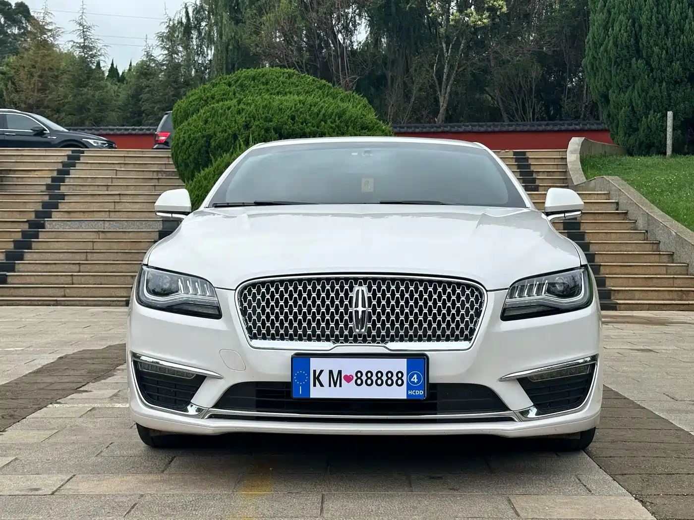 LINCOLN MKZ