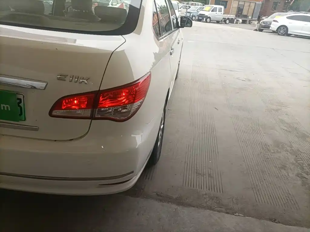 Dongfeng Junfeng E11K 2021 2019 Standard Edition