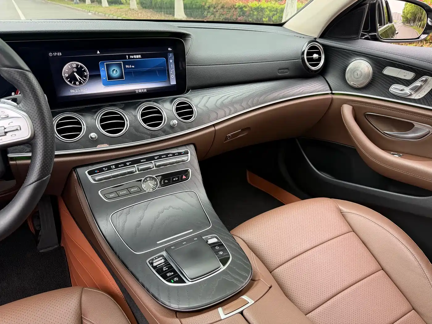 Mercedes-Benz E-Class 2019 E 300 L Sport Luxury фото 14
