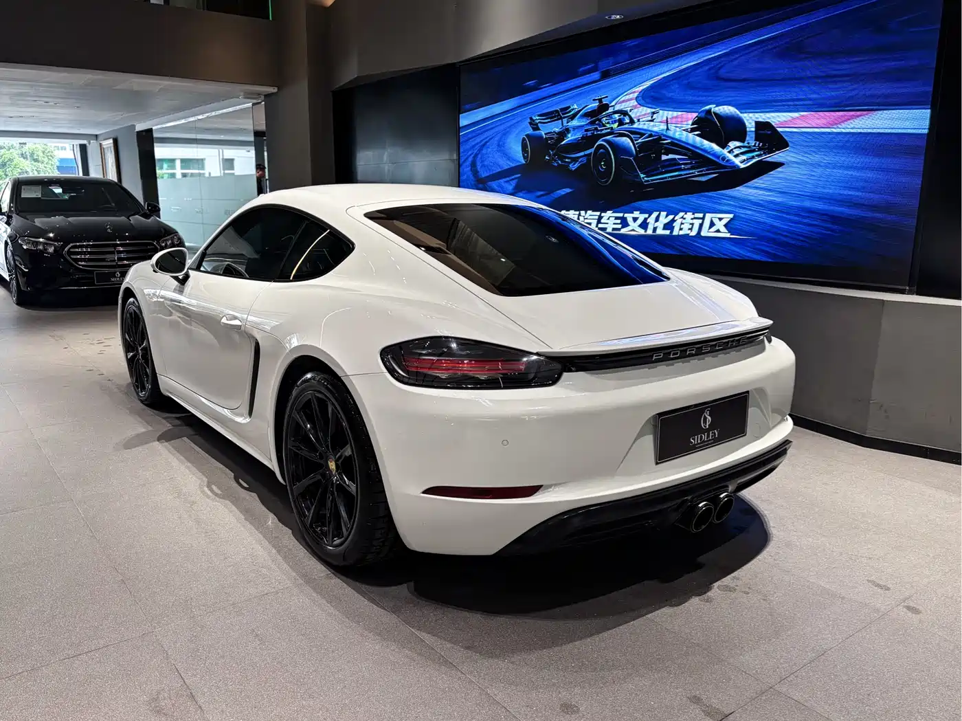 Porsche 718 2016 Cayman 2.0T фото 4
