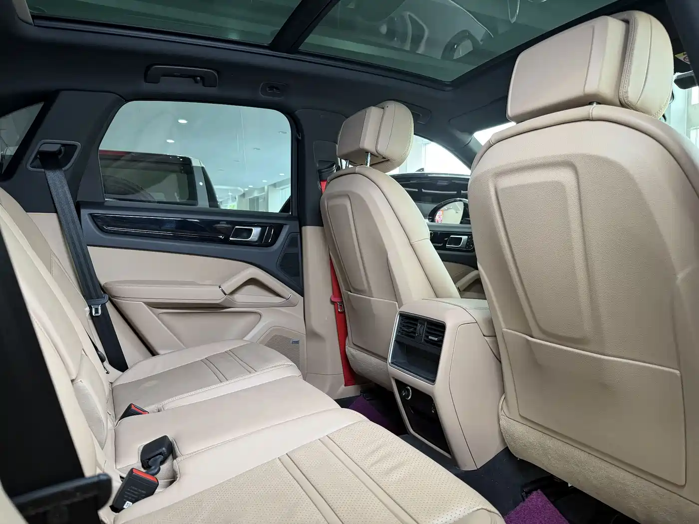 Фото 14 - Porsche Cayenne