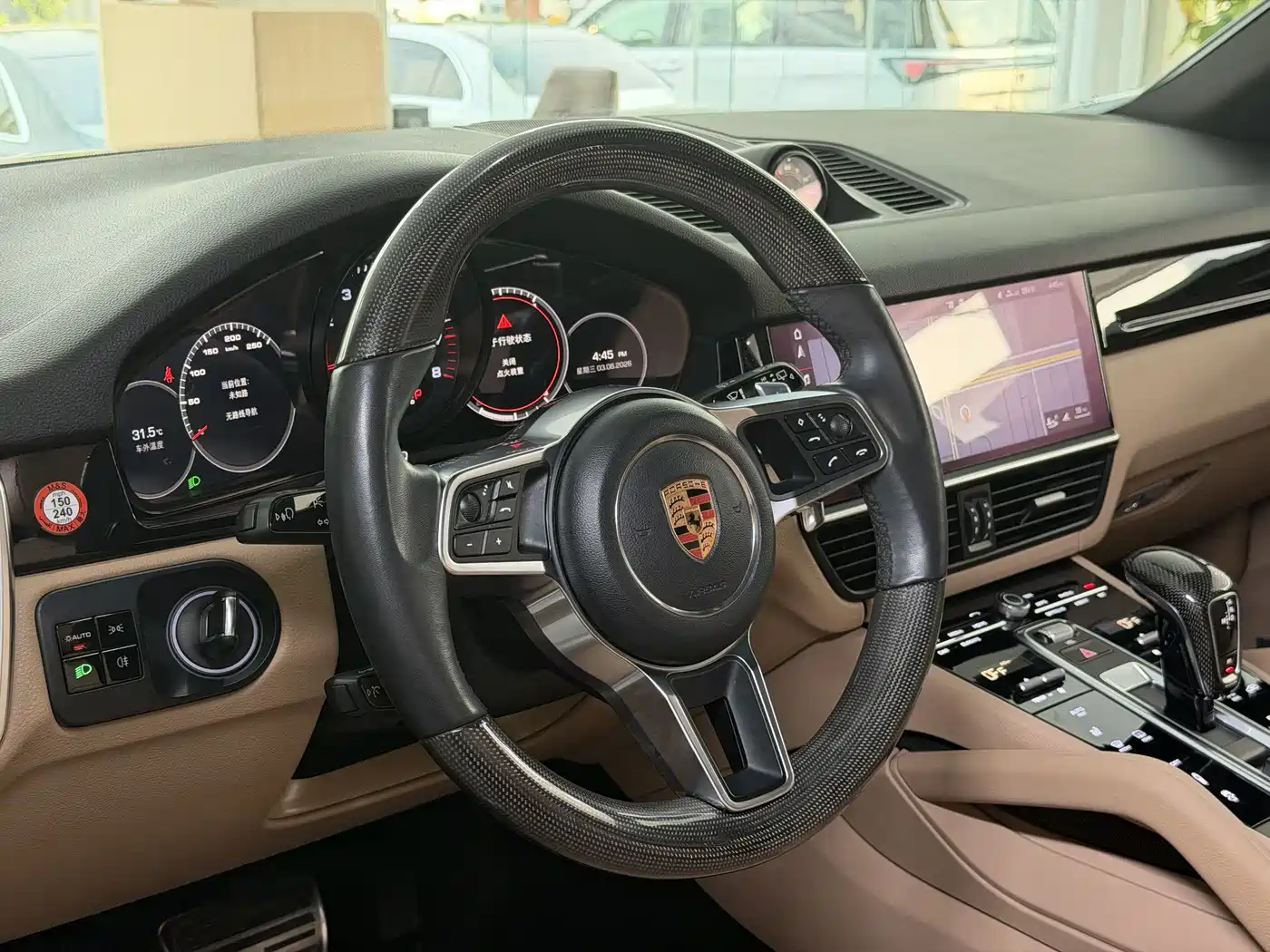 Фото 18 - Porsche Cayenne