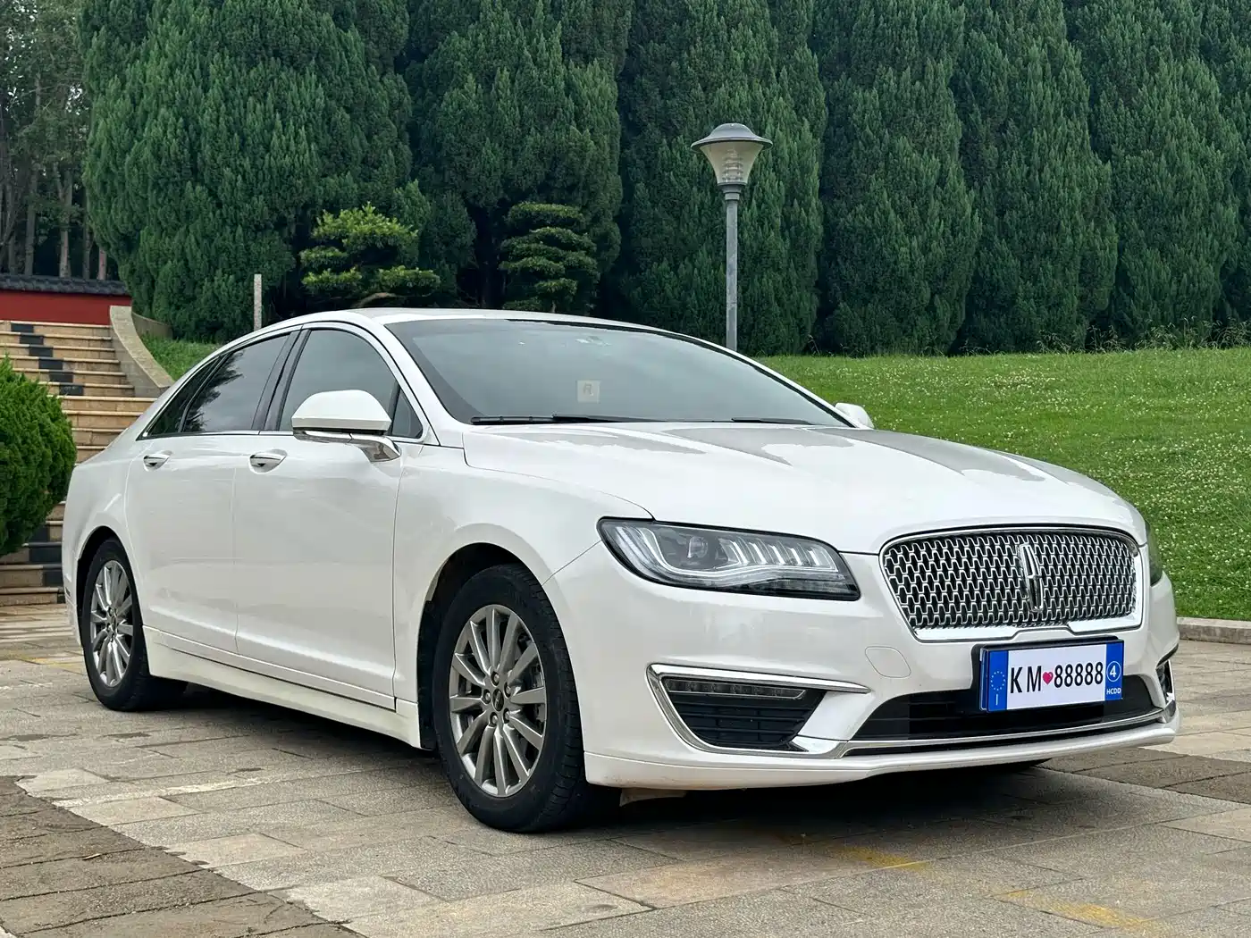 LINCOLN MKZ