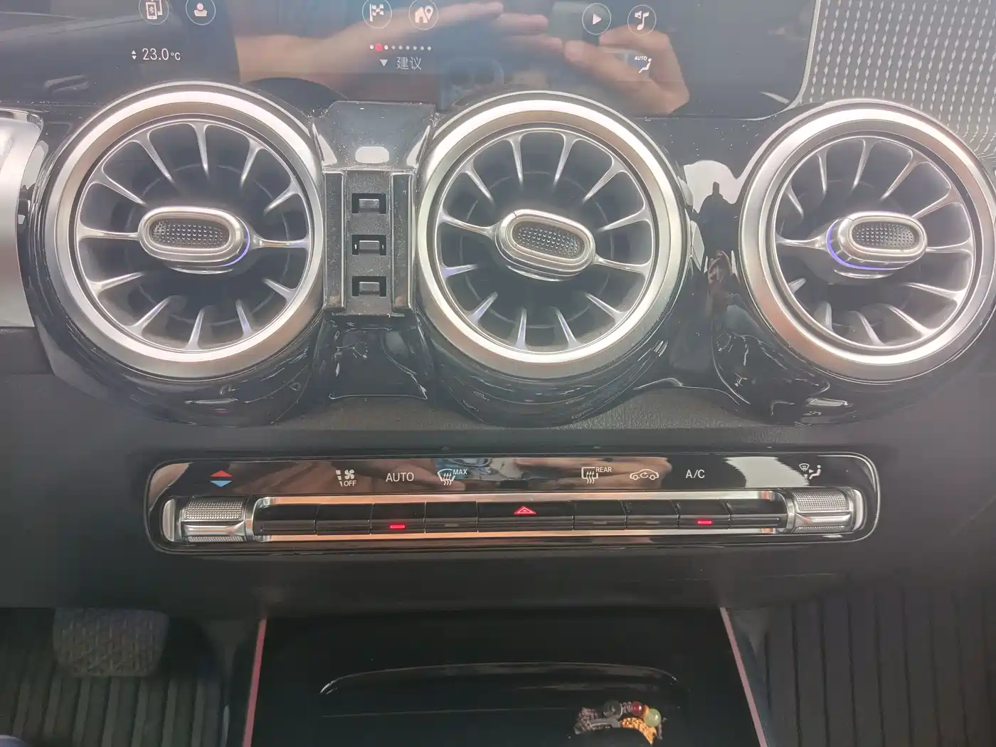 Mercedes-Benz GLB 2020 Facelift GLB 200 Style фото 24