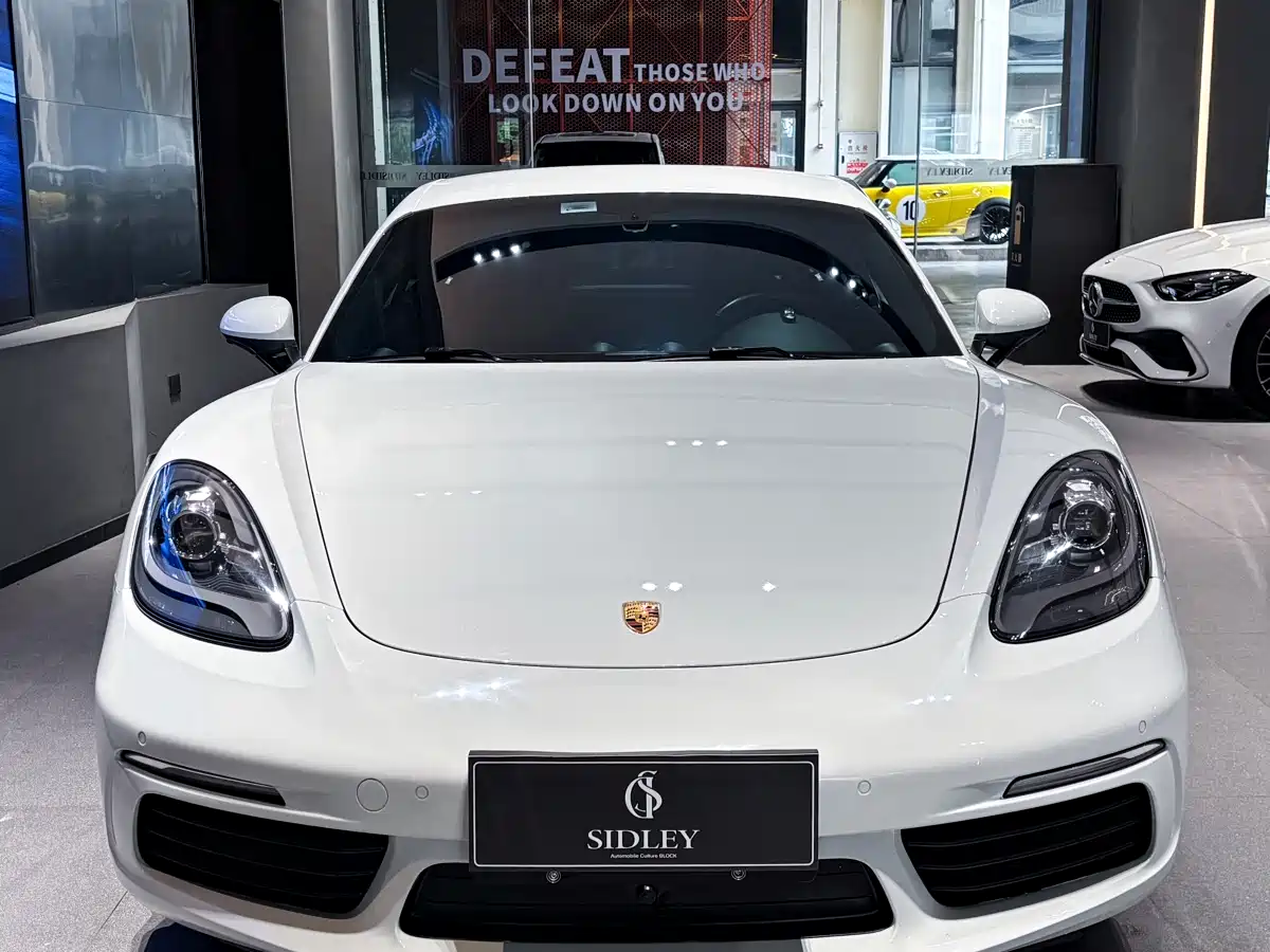 Porsche 718 2016 Cayman 2.0T фото 2
