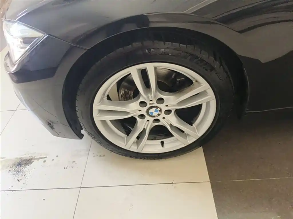 BMW 3 Series 2017 320Li M Sport фото 23