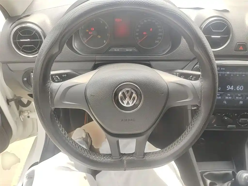 Volkswagen Jetta 2017 1.5L Manual Fashion фото 11