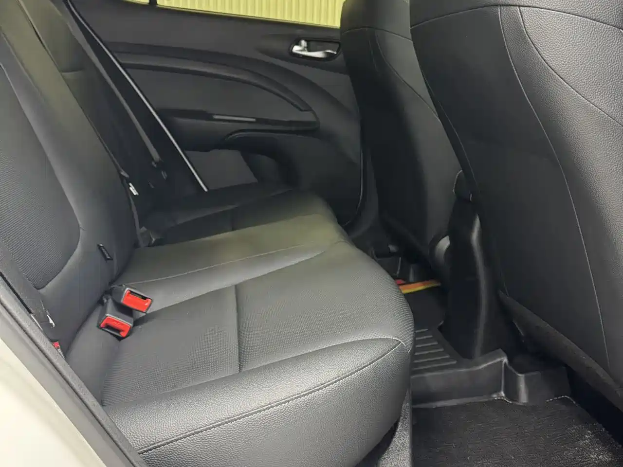 Kia KX1 2021 1.4L CVT Fun Sunroof Version фото 12