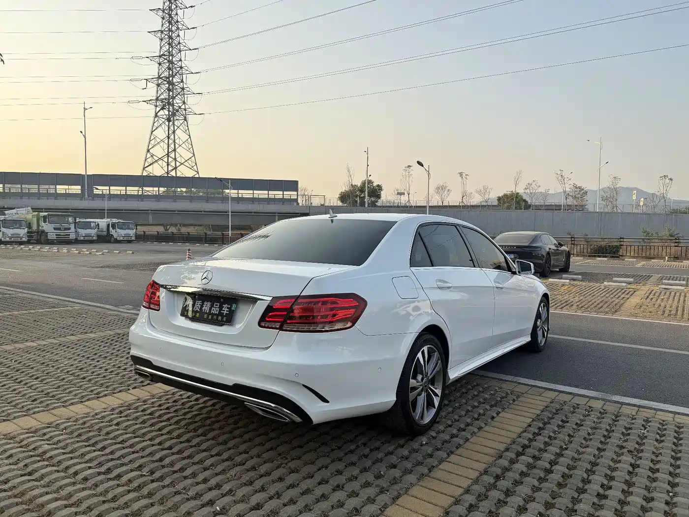 Mercedes-Benz E-Class 2015 E 260 L Sport фото 8