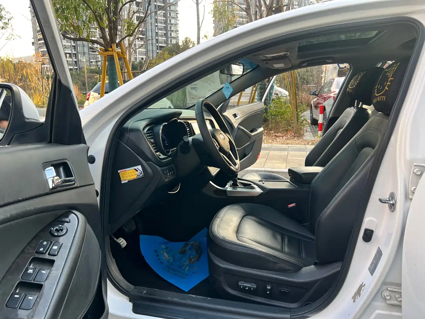 Kia K5 2012 2.0L Automatic DLX фото 21