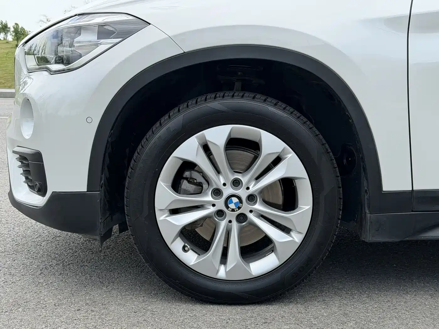 BMW X1 2016 sDrive18Li Premium Model фото 15