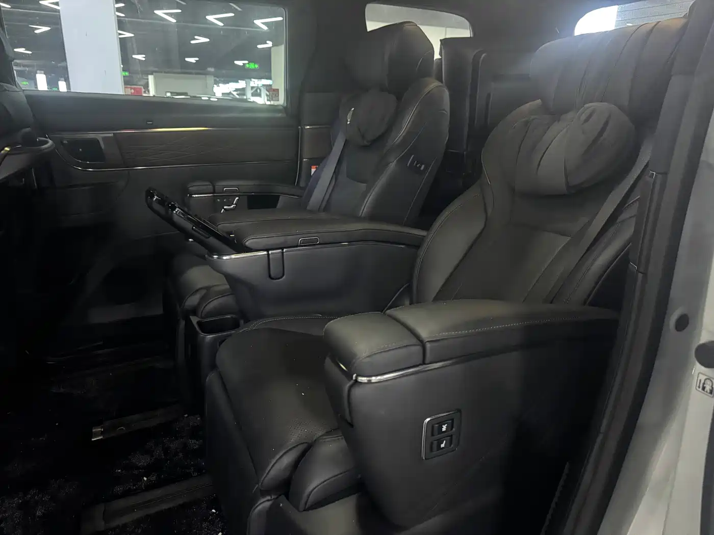 Toyota Alphard 2023 Dual Hybrid 2.5L Ultimate Gold Edition фото 6