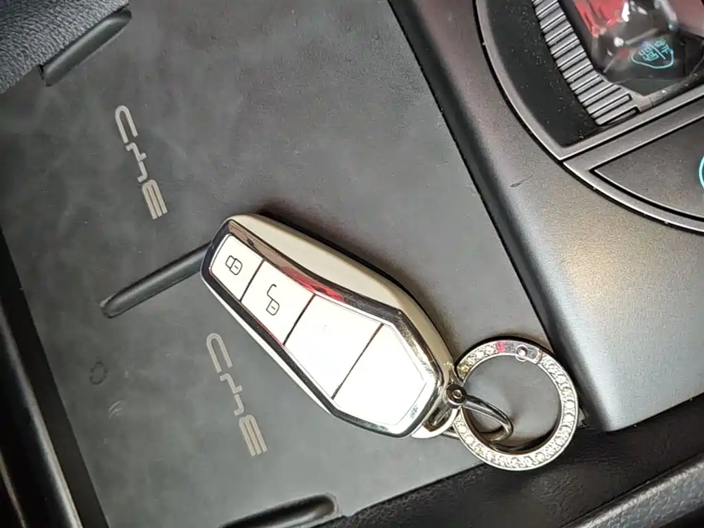 BYD Hai Bao 05 DM-i 2025 DM-i Smart Drive Edition 55KM Luxury фото 9