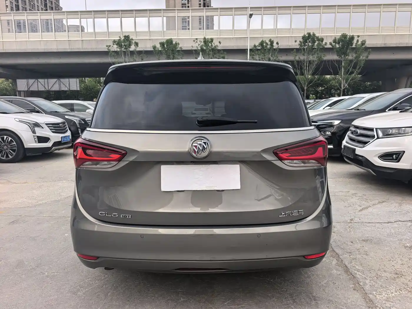 Фото 9 - Buick GL6