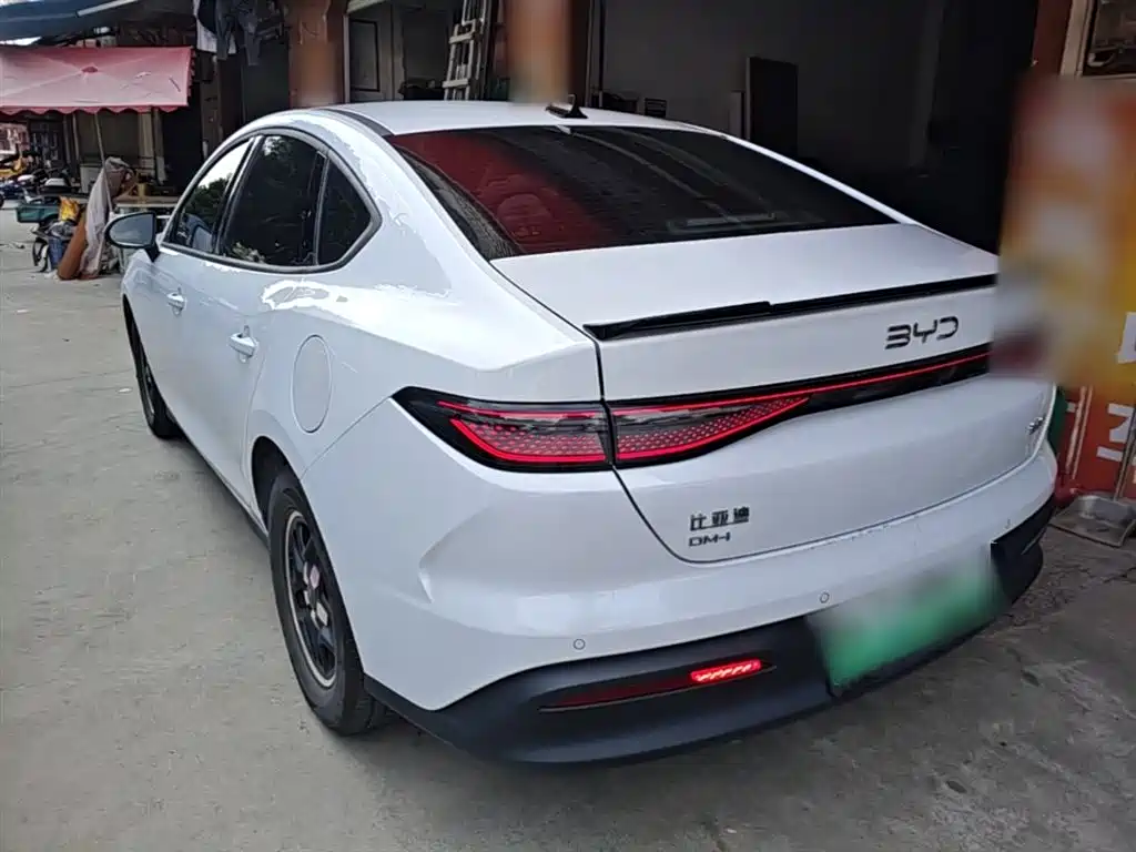BYD Hai Bao 05 DM-i 2025 DM-i Smart Drive Edition 55KM Luxury фото 5