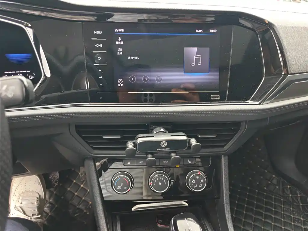 Volkswagen Sagitar 2021 280TSI DSG Surpassing Edition фото 9