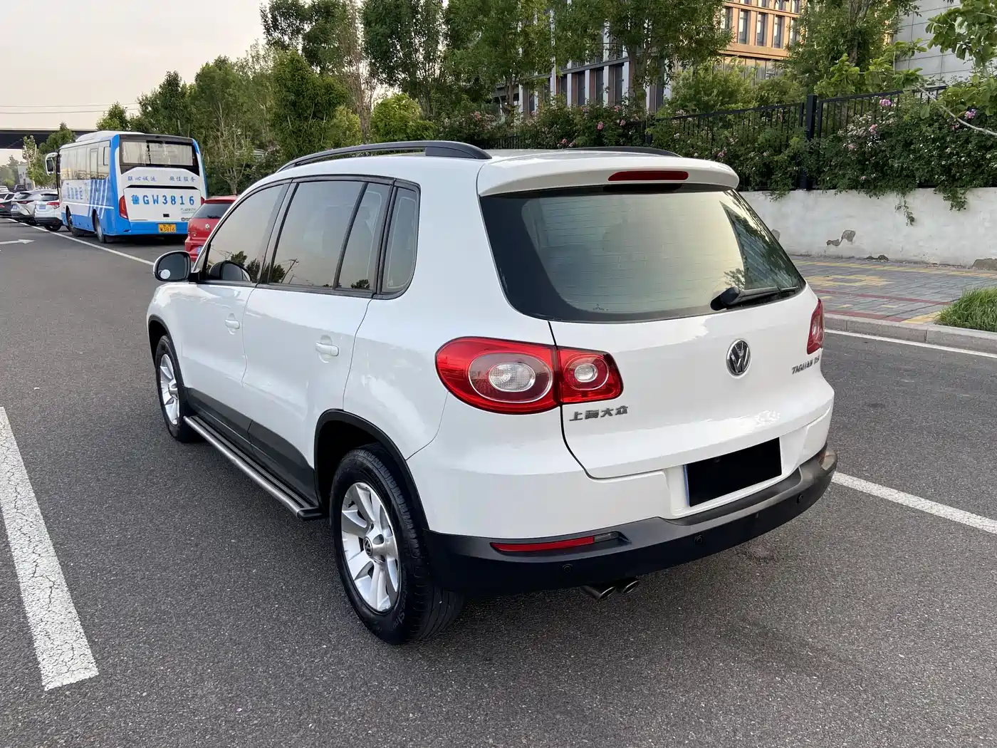 Volkswagen Tiguan 2010 1.8TSI Automatic 2WD Trend фото 6