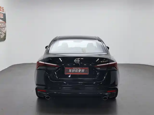 Nissan Teana 2024 2.0L SV Black Gold Edition — фото 4