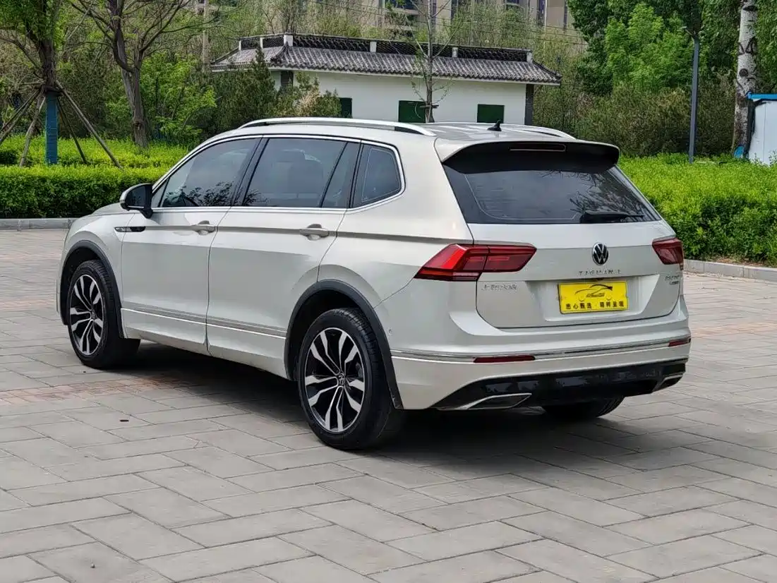 Volkswagen Tiguan L 2021 380TSI Automatic 4WD R-Line Premium 7-seater фото 6