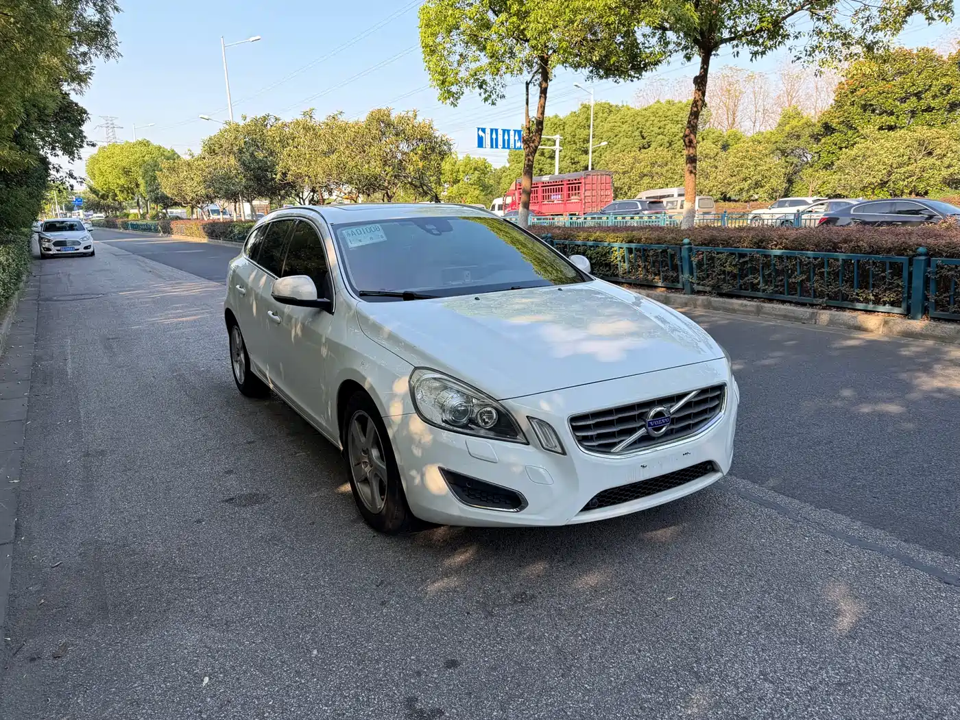 Фото 3 - Volvo V60