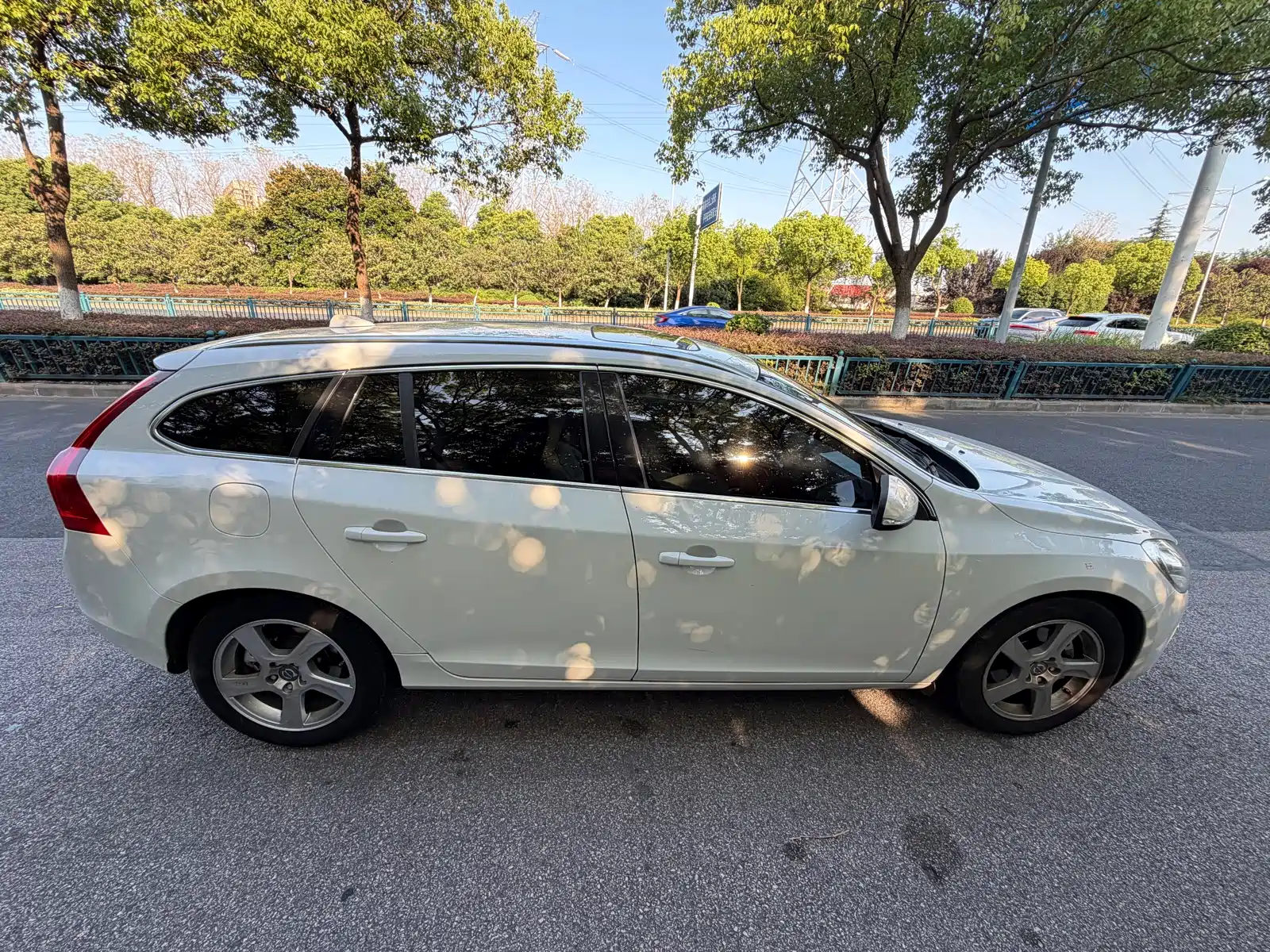 Фото 5 - Volvo V60