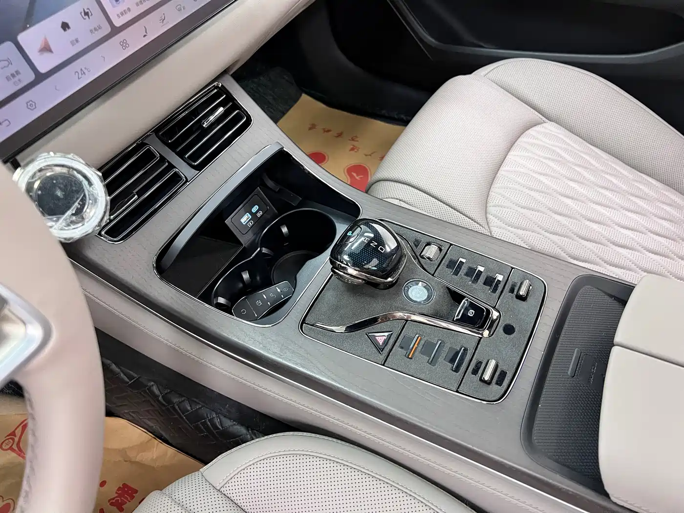 BYD Han 2024 Model DM-i Glory Edition 121KM Premium Type фото 26