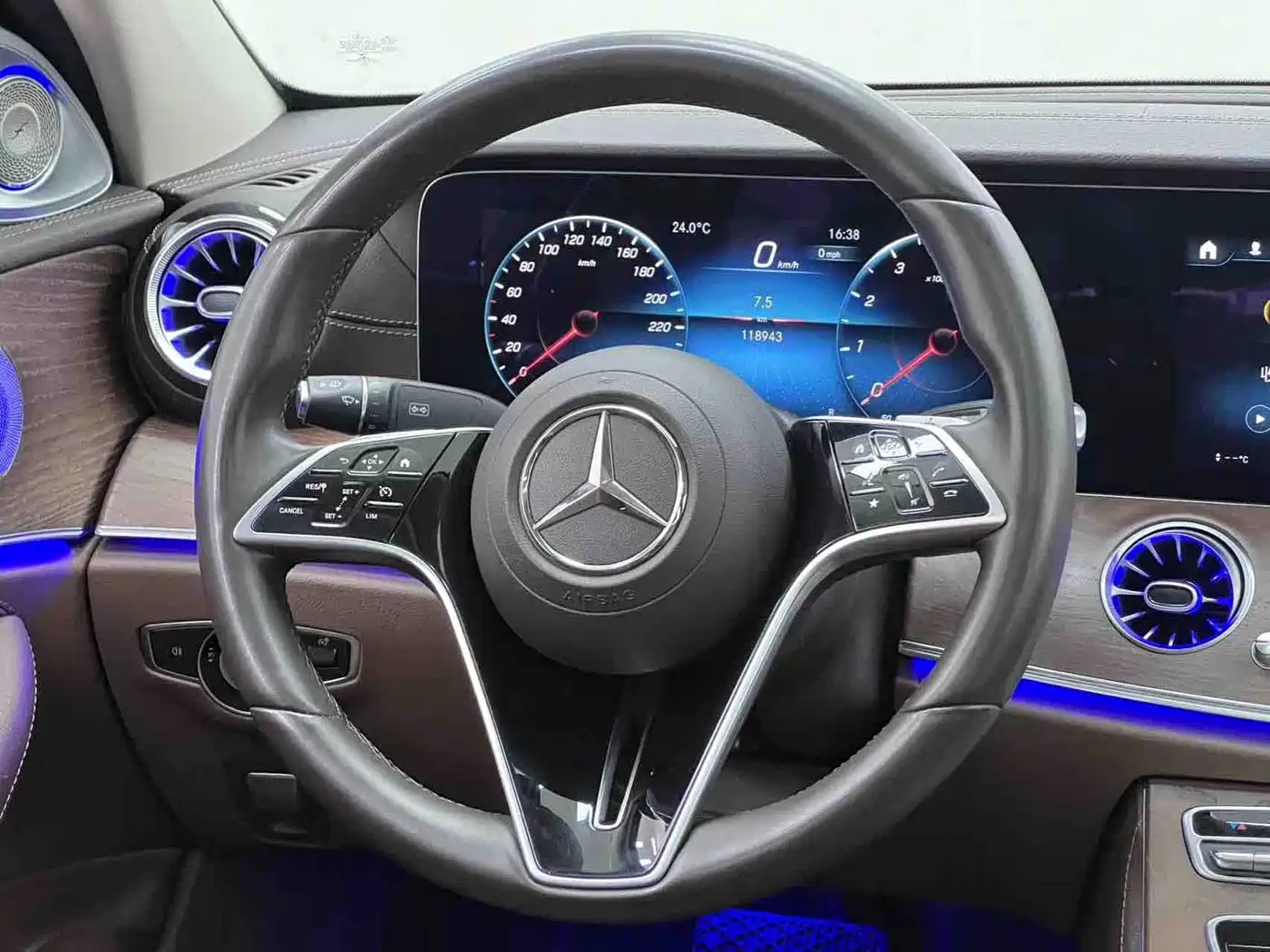 Mercedes-Benz E-Class 2021 Facelift E 260 L фото 20