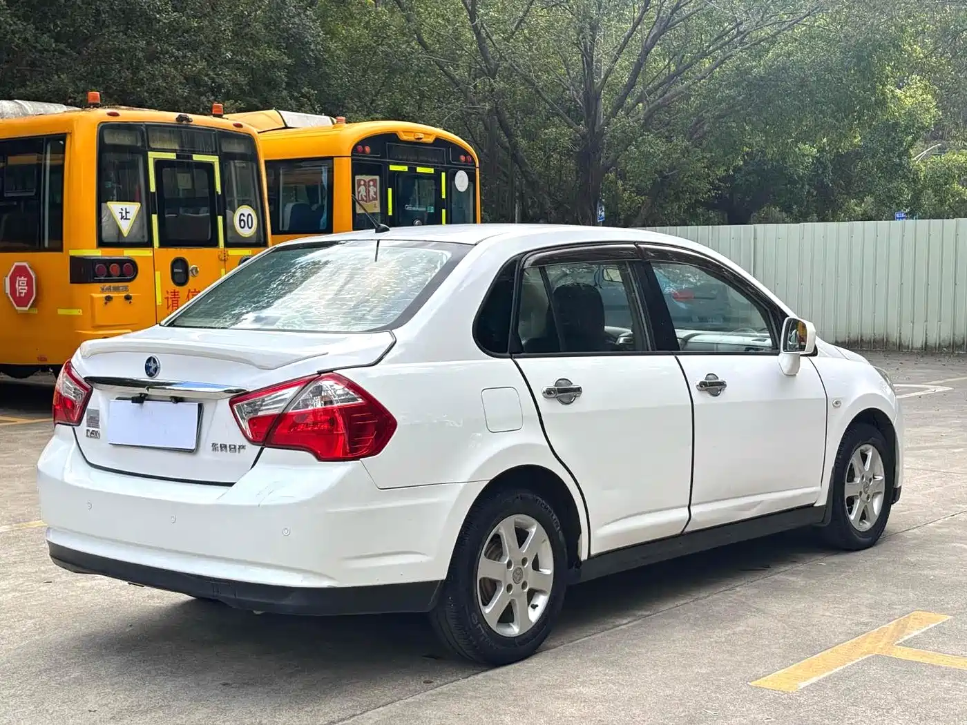 Venucia D50 2014 2013 1.6L Auto Fashion
