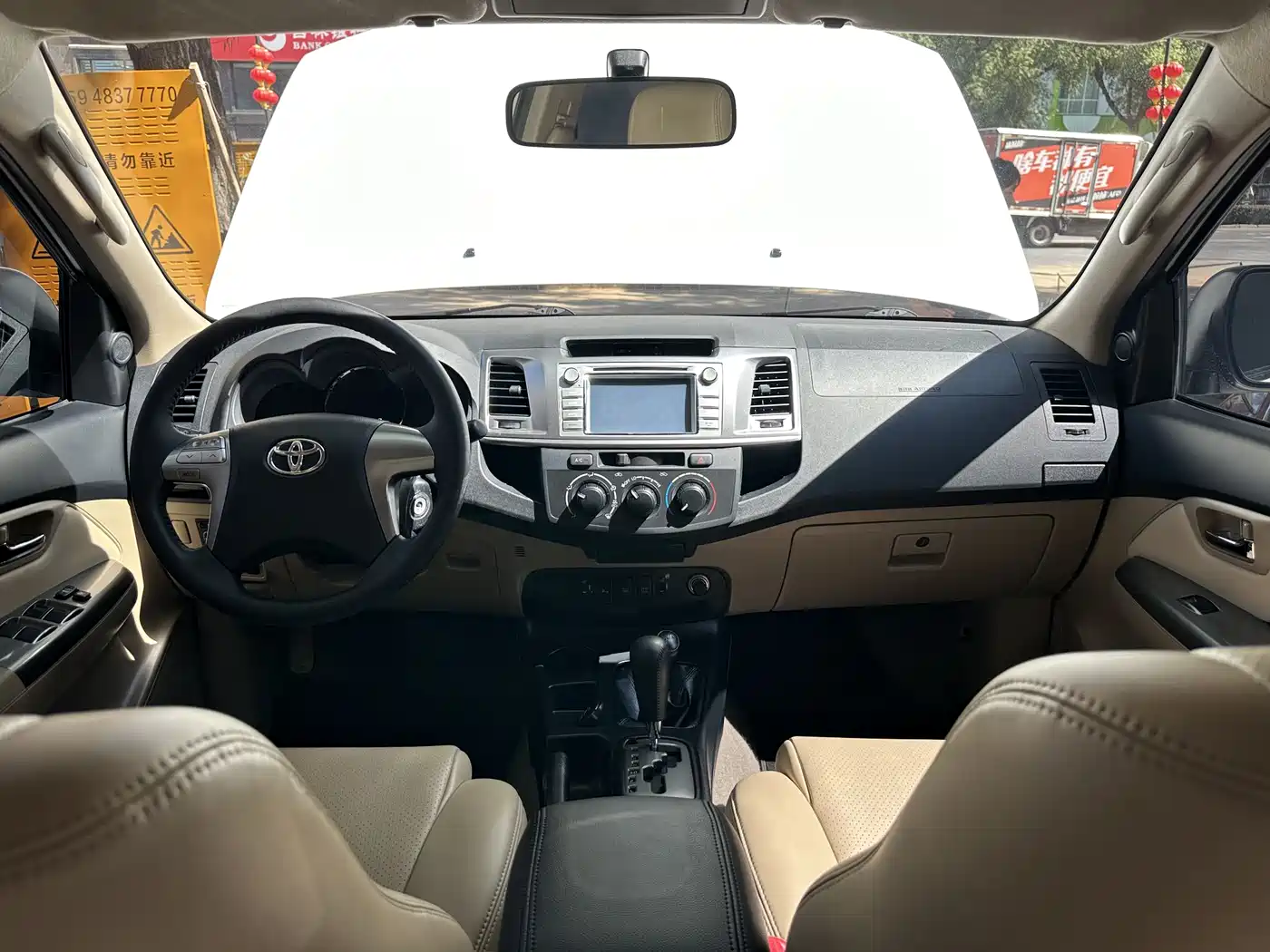 Toyota Fortuner 2015 Model 2.7L Standard Edition фото 7
