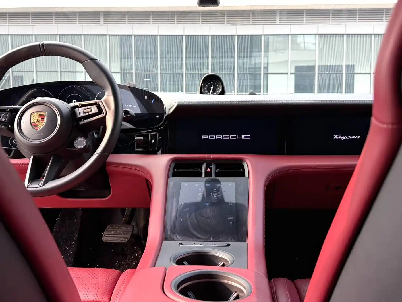 Porsche Taycan 2022 Facelift Taycan фото 8