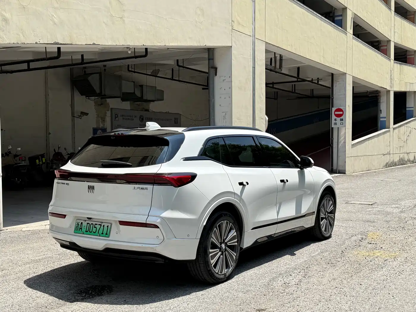 Buick E5 2023 Premium Standard Range Edition фото 4