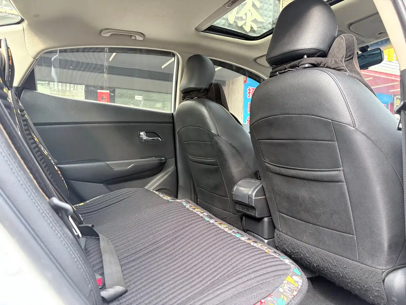 Kia K2 2012 Sedan 1.4L AT Premium ECO Commemorative Edition фото 13