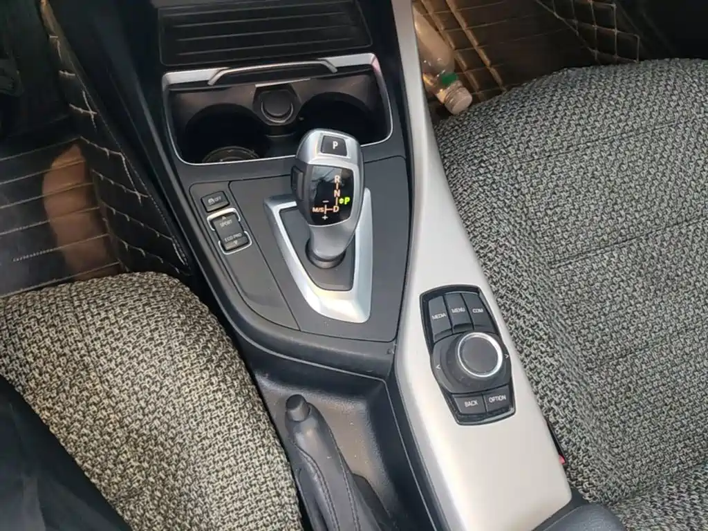 BMW 1 Series (Import) 2019 2018 118i Leading