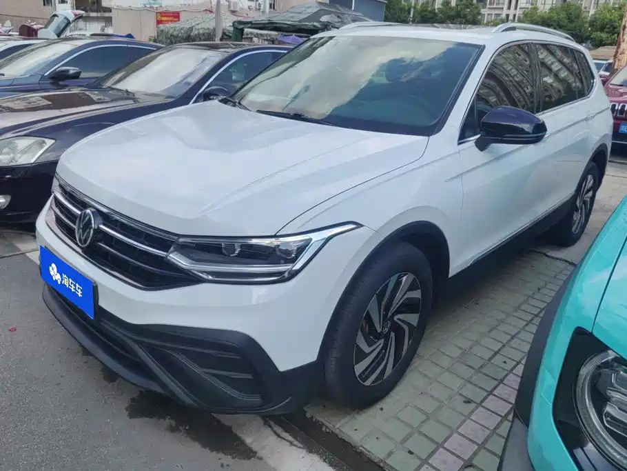 Volkswagen Tiguan L 2025 2024 300TSI Auto 2WD Smart Edition