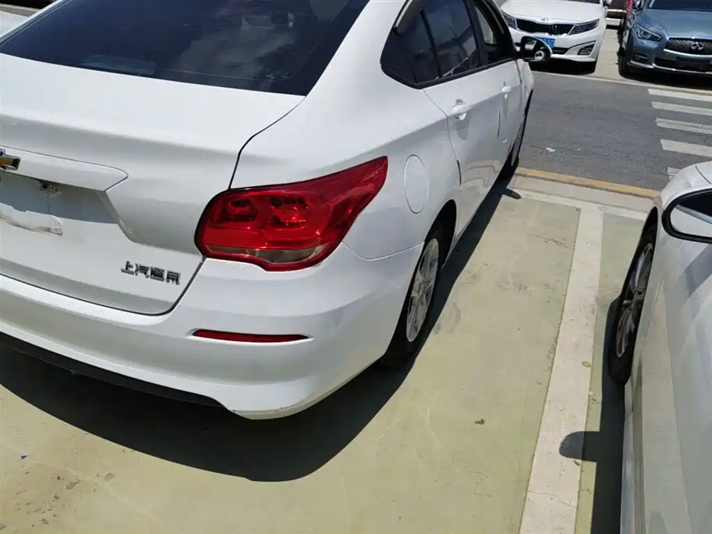 Chevrolet Cavalier 2019 320 Auto Sunroof Enjoyment Edition фото 8