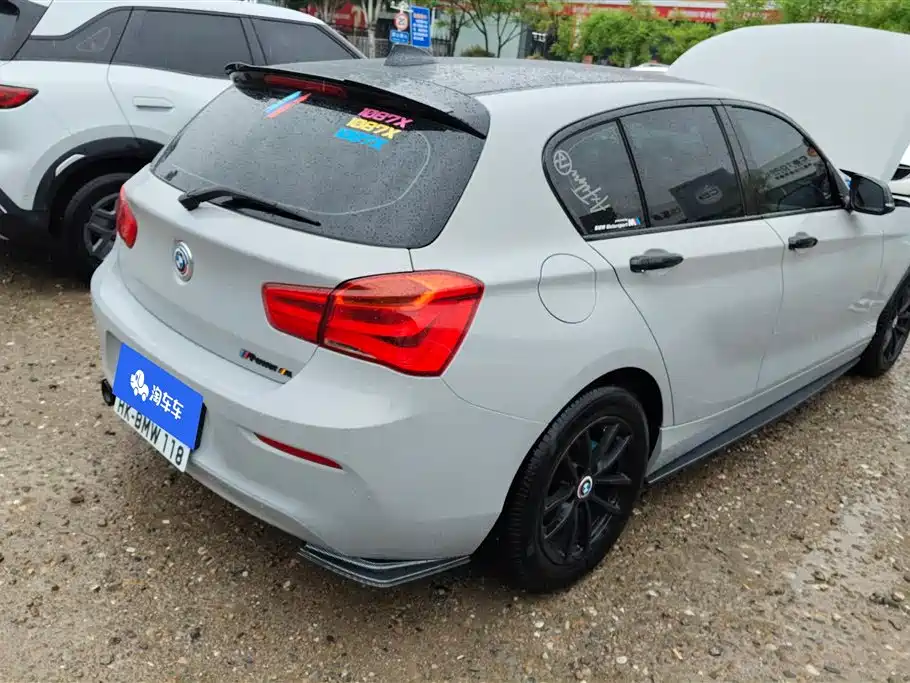 BMW 1 Series (Import) 2016 118i Leading фото 3