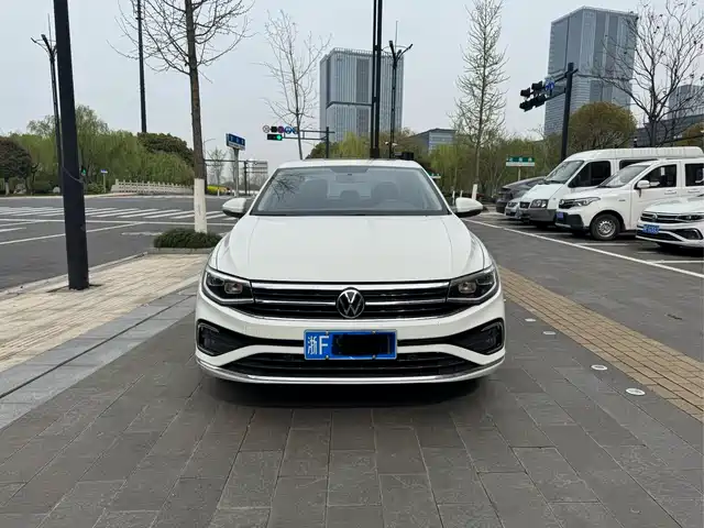 Volkswagen Bora 2023