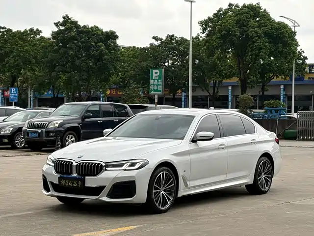 BMW 5 Series 2024